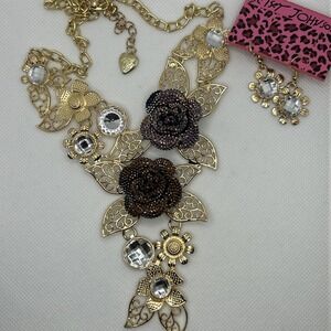 Betsey Johnson Goldtone Rose Rhinestones Statement Necklace and Earrings‎ Signed